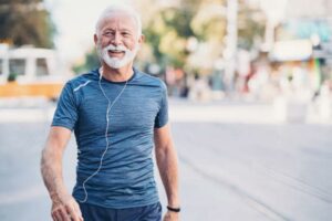 Tetap aktif bergerak akan membuat lansia tetap sehat